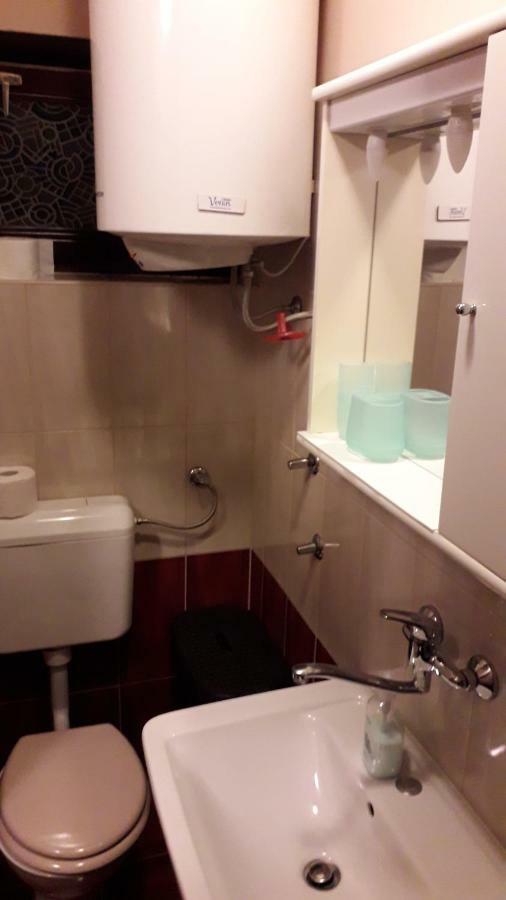 Apartments Svjeta Jadranovo Ruang foto