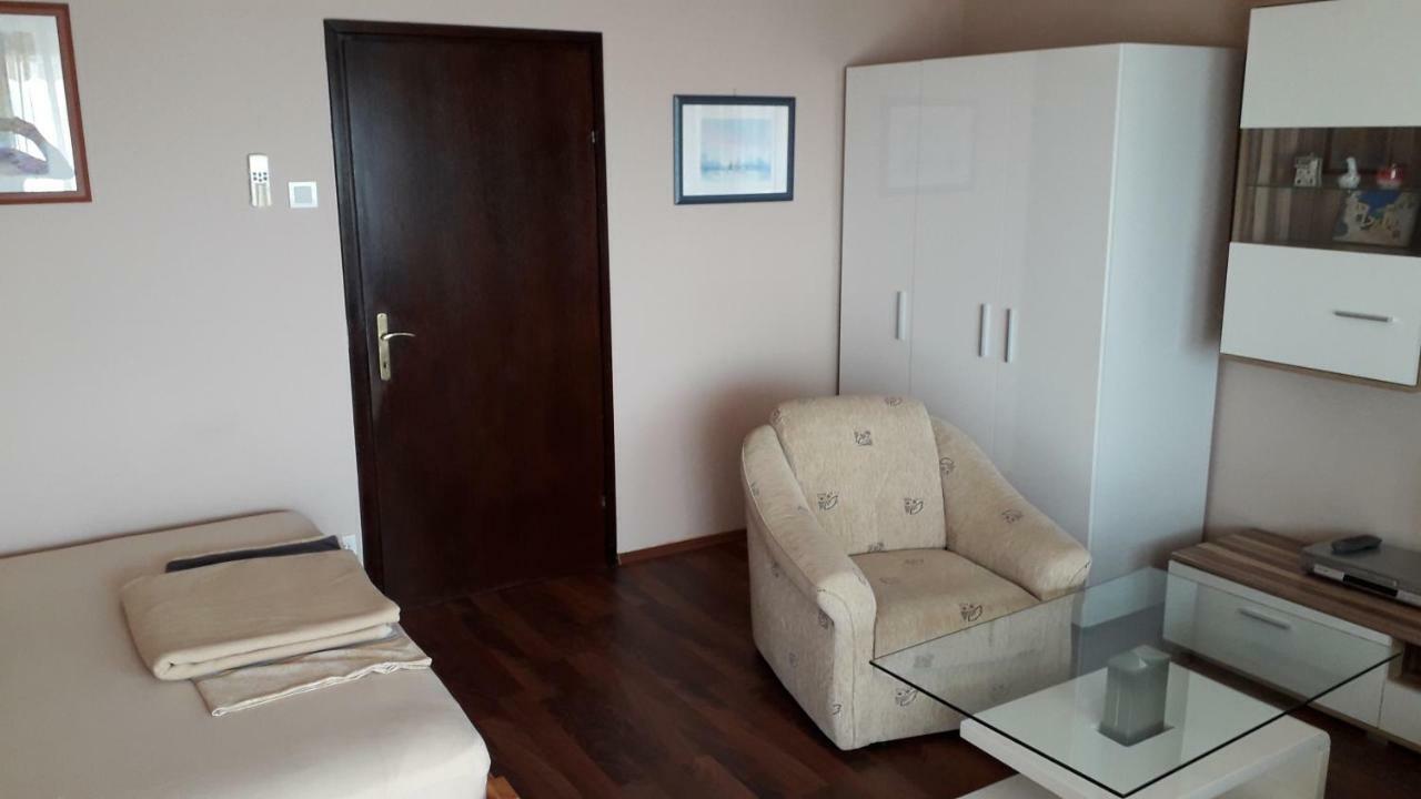 Apartments Svjeta Jadranovo Bagian luar foto